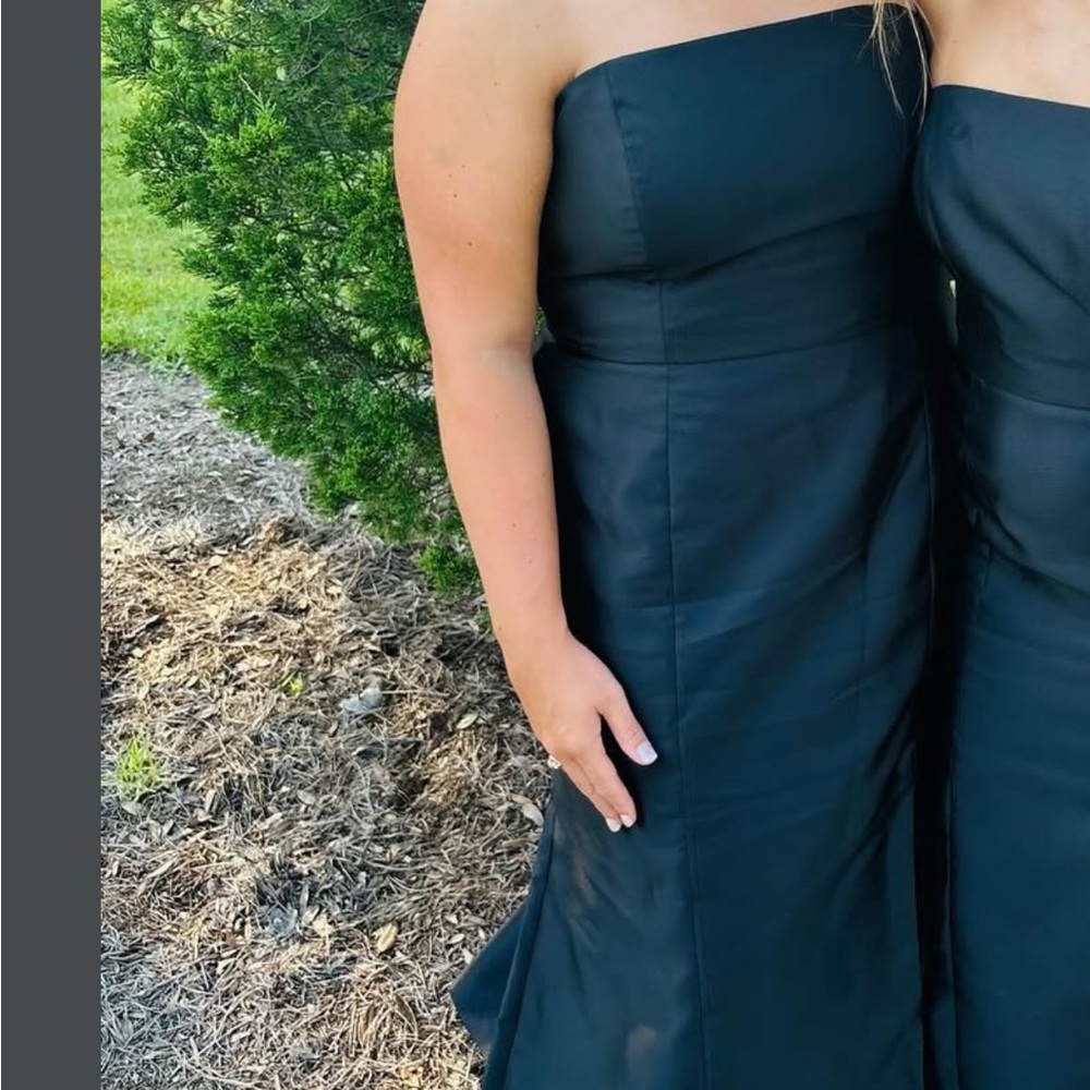 Elegant Black Strapless Dress bridesmaid dress.